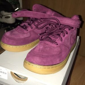 Mid tip Air Force 1 size 10